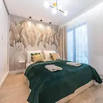 아파트 Pomorskie Monte Cassino 27 Deluxe *